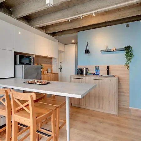 Z Widokiem Na Morze By Downtown *